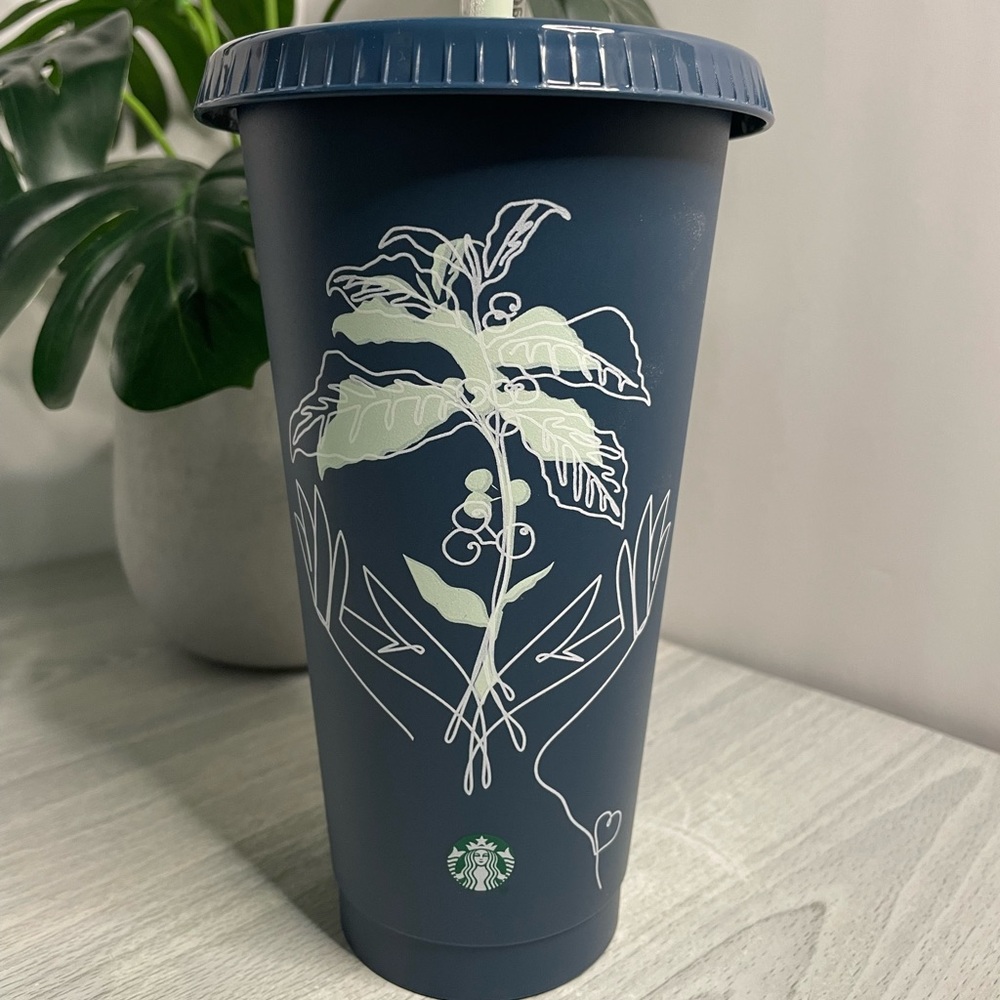 Starbucks Earth Day Limited Addition Reusable Cold Cup Navy Sip Sustainable